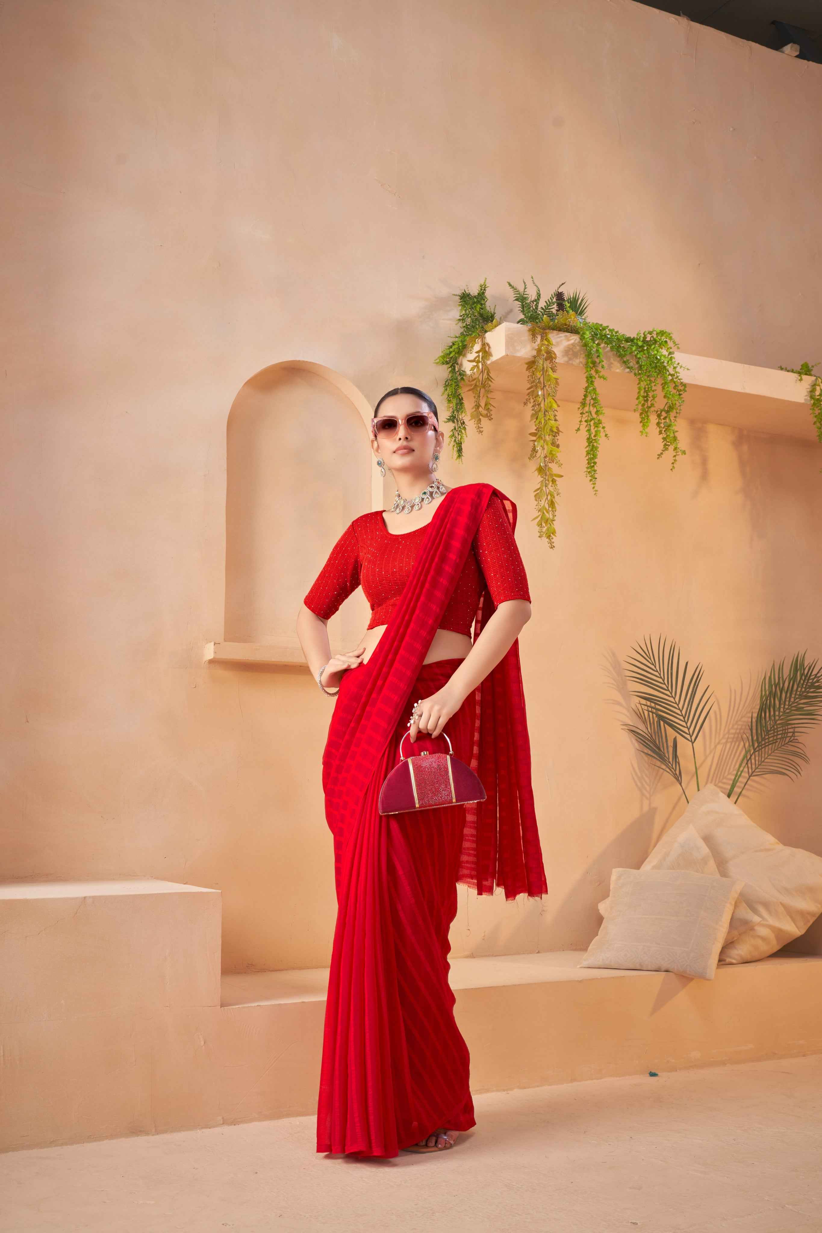 Stay On Trend with the Finestfit Readymade ,Round Neckline Elbow Sleeve Swarvosk All Over.320