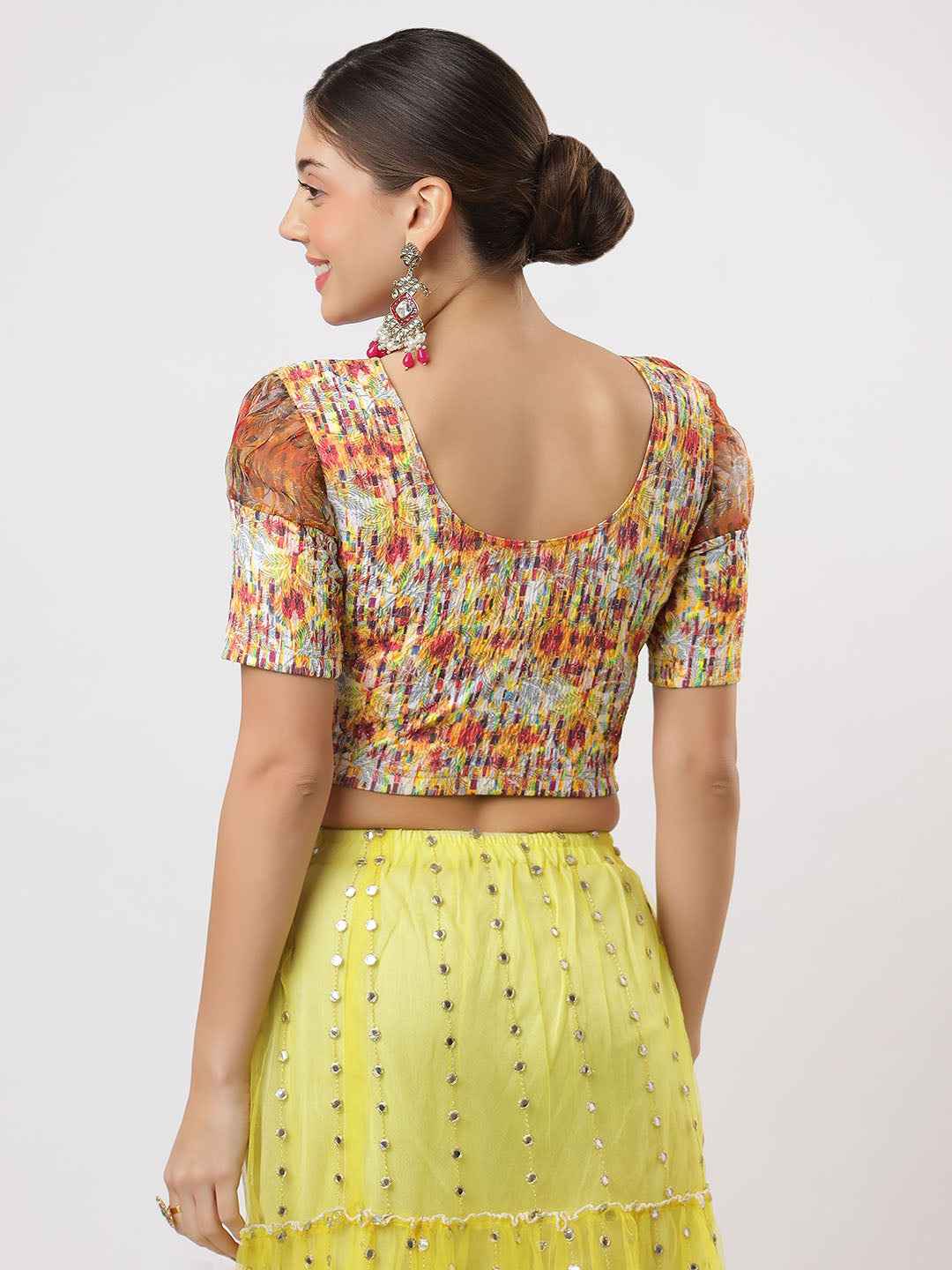 Stay On Trend: Latest Fashion Readymade Blouses for Women,round neckline with  digitally printed balloon sleeves.20034